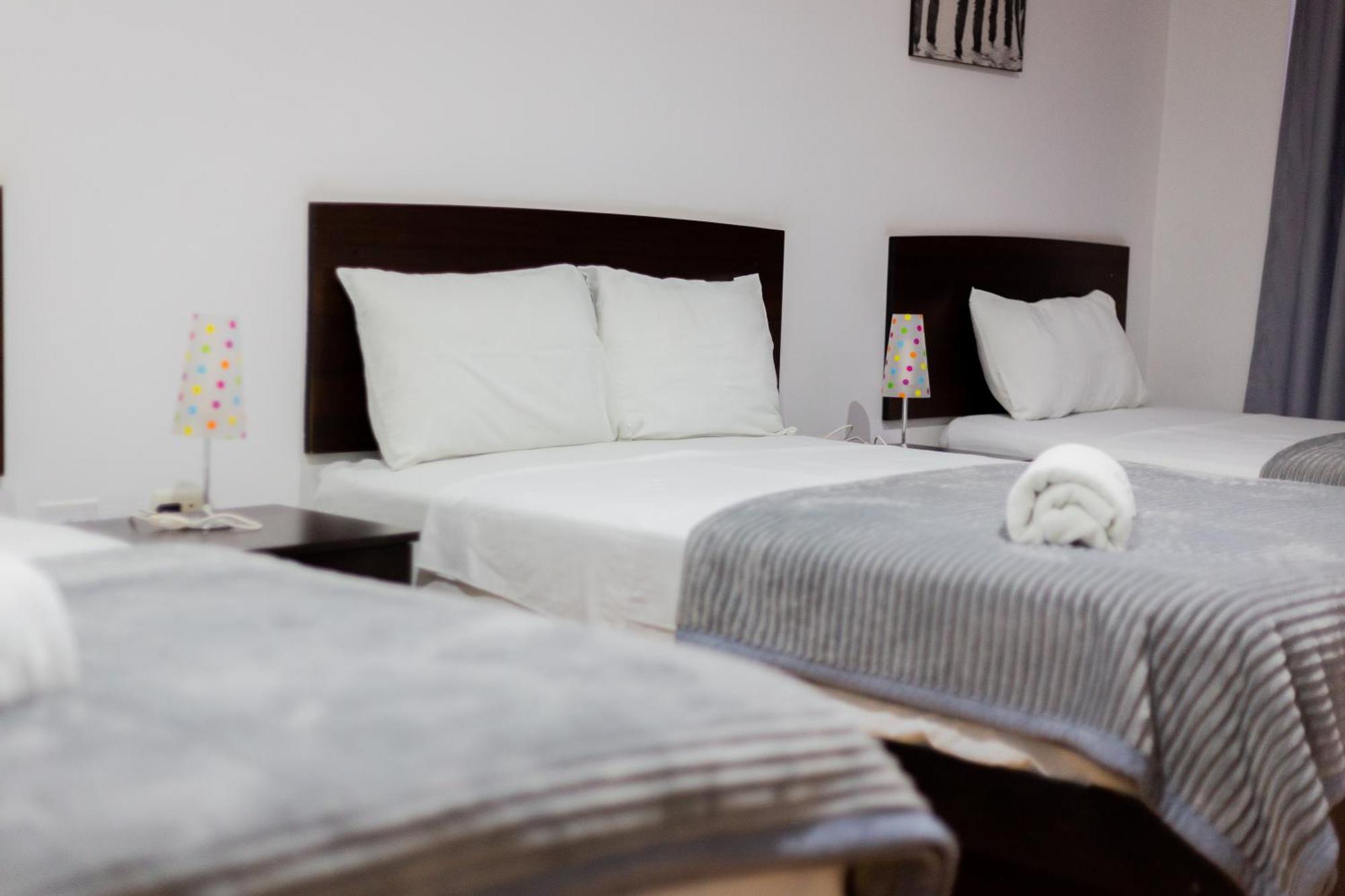 Hotel Venture Чинча-Альта Экстерьер фото