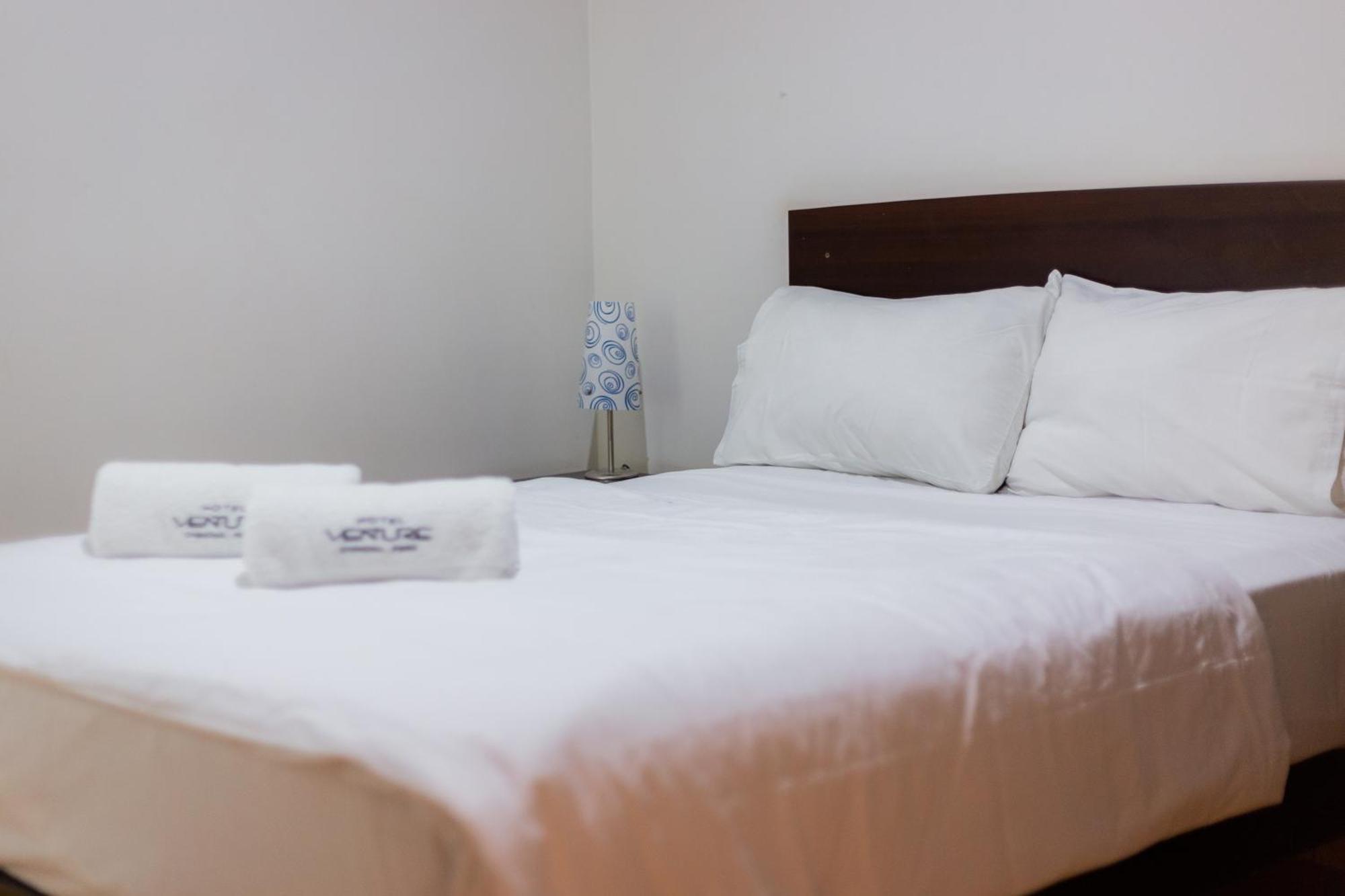 Hotel Venture Чинча-Альта Экстерьер фото